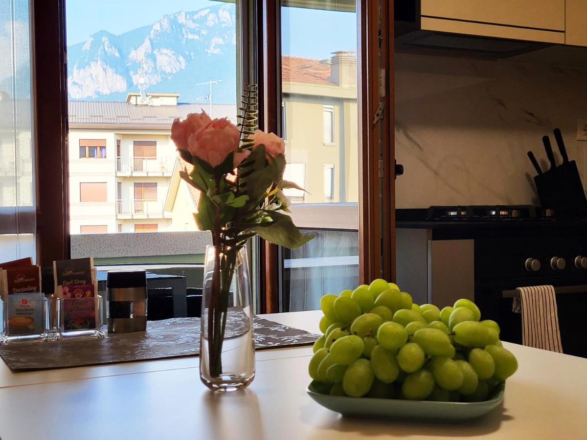 Appartement Casa Lariana à Lecco Extérieur photo
